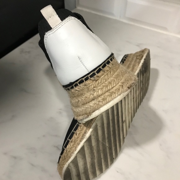 Shoes - Picture 4 of 5